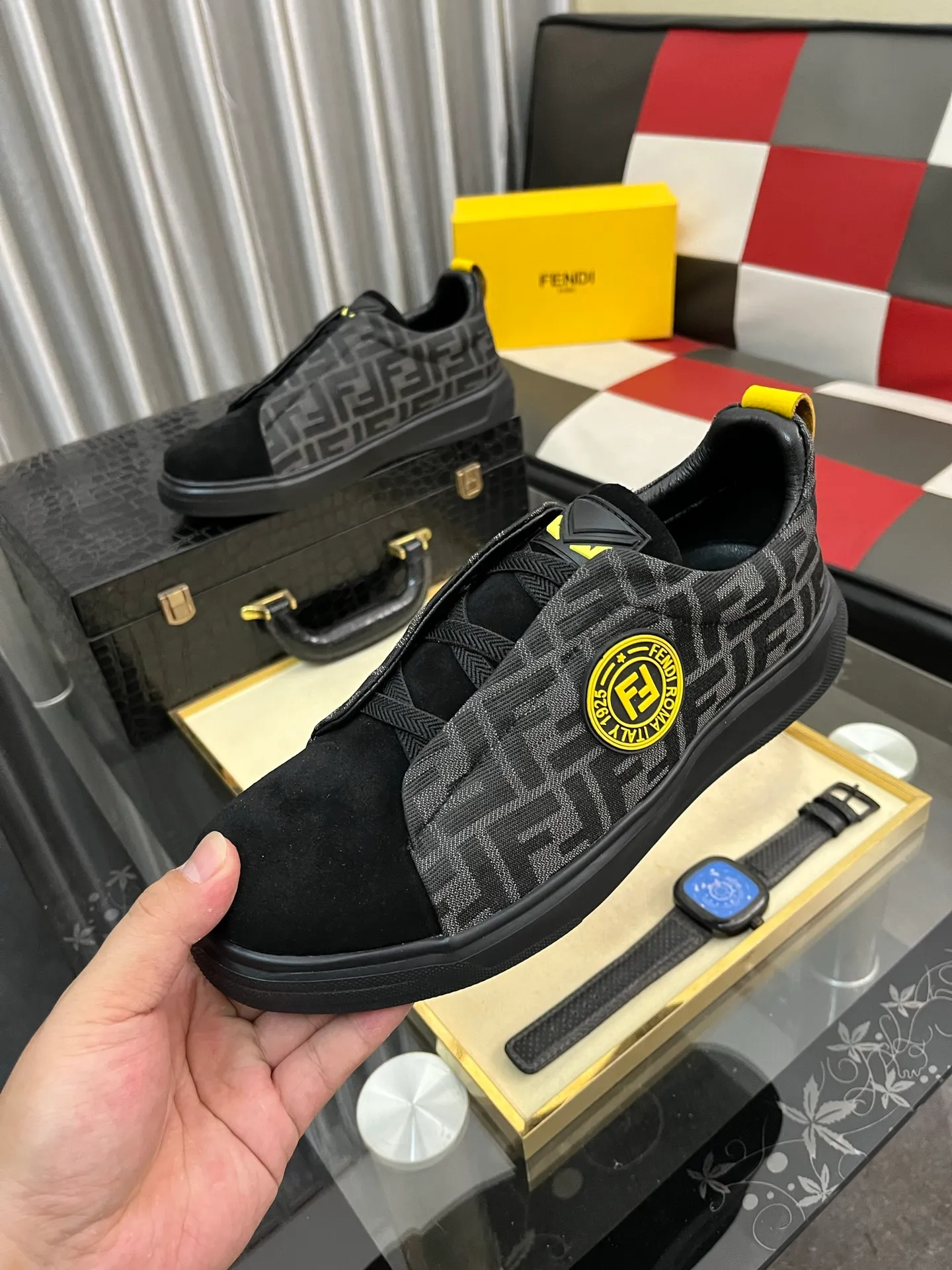 Men's shoes 💰400⌚️⌚️【FENDI】The latest high-end men's shoes in Hong Kong! Original quality. The upper is made of imported cowhide material and cowhide lining! Super comfortable on the foot, original wear-resistant outsole, luxurious, fashionable, casual and versatile! Size: 38-442️⃣Colors available